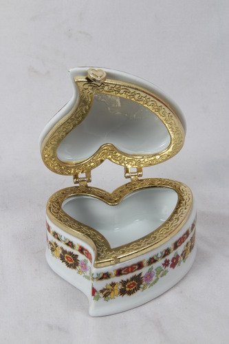 Imported Ceramic Heart Shape Box